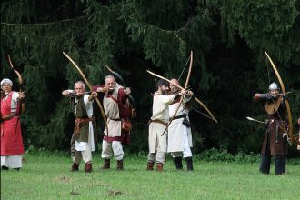 Gli Arcieri del Martello a Mozzate (CO) per partecipare a Storie di Cavalieri e di Palio, sabato 30 giugno 2018.